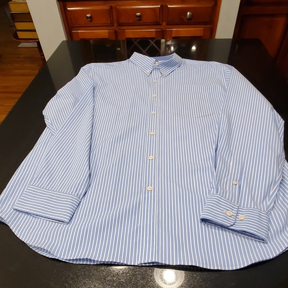 Crown & Ivy dress shirt